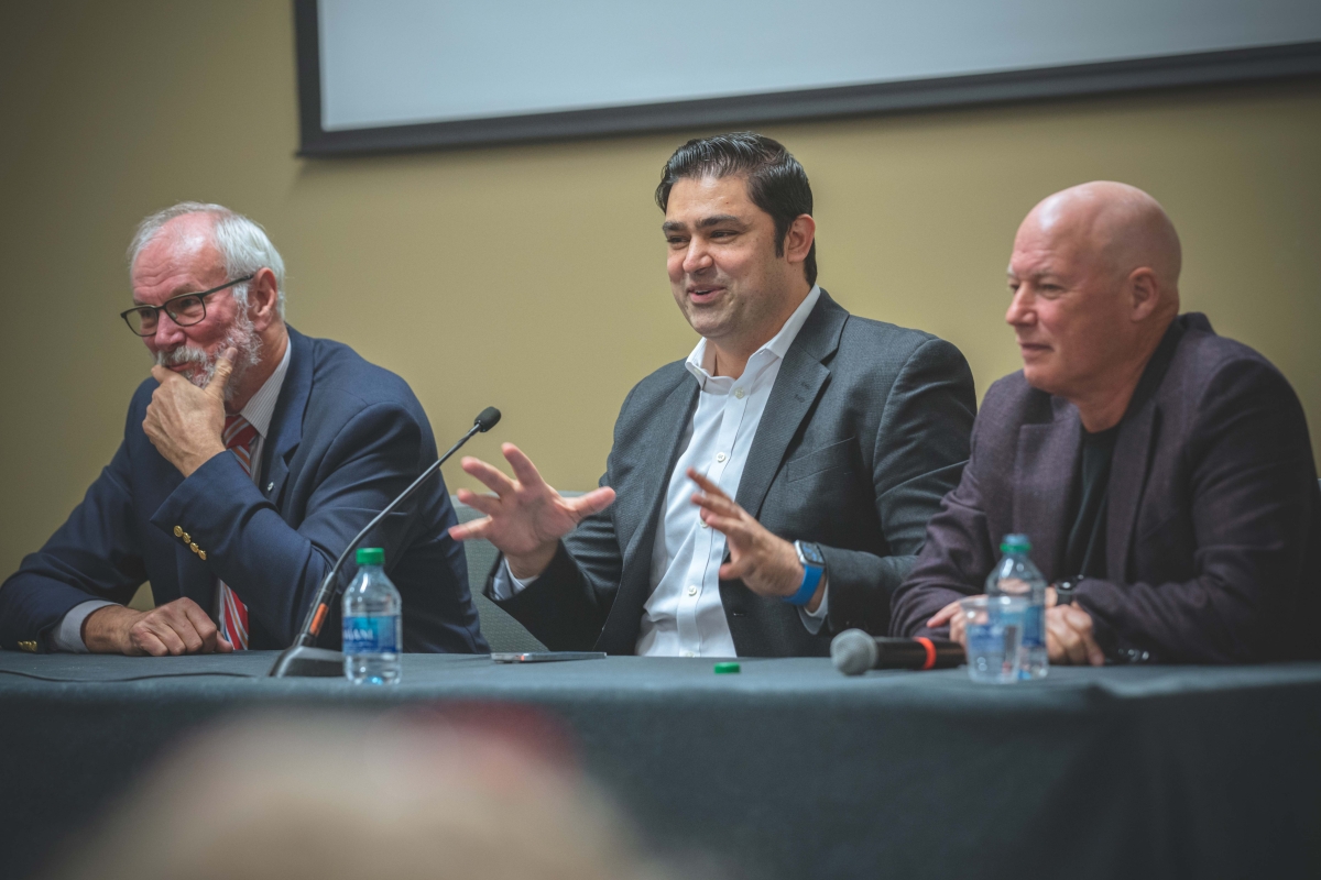3 panel speakers at the Ottawa Conference, Dr. Andrew Pipe, Dr. Hassan Mir and Dr. Bob Reid