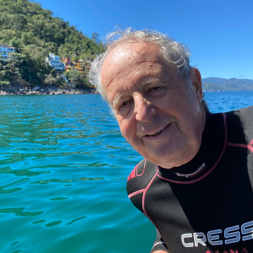OHI patient posing in Banderas Bay.