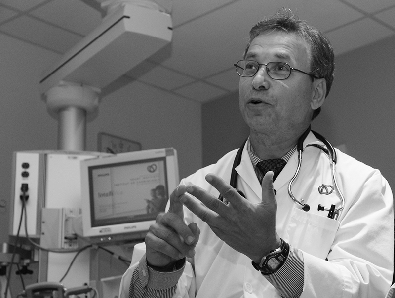 Dr. Michel Le May in the Heart Institute's STEMI room