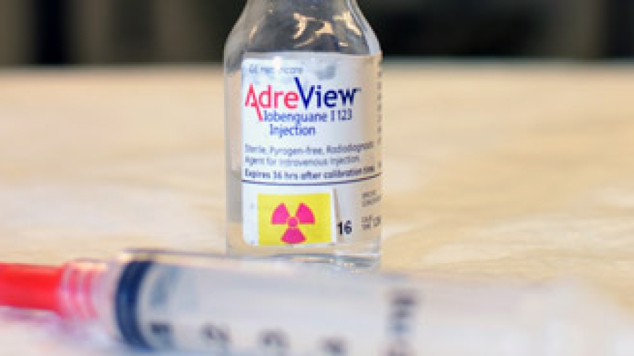 Bottle of AdreView and seringe.